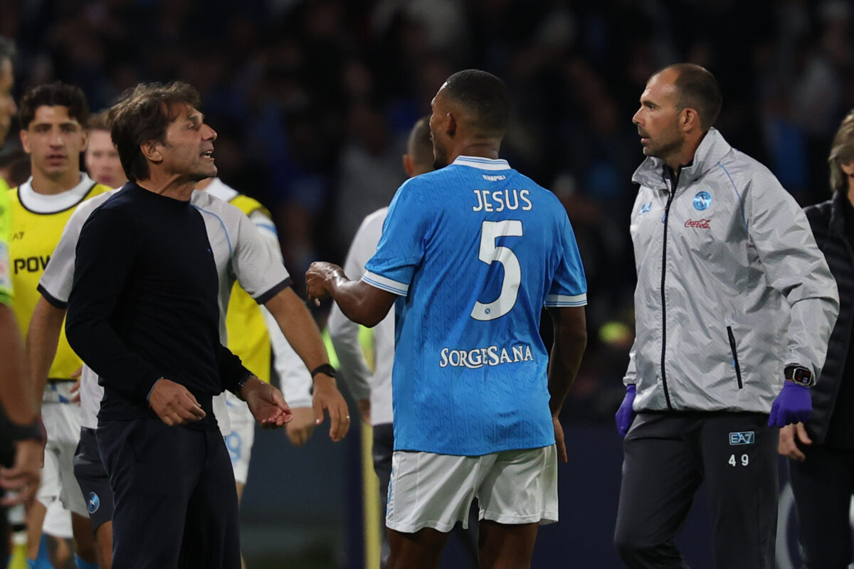 Galleria foto 'La rissa Conte-Lautaro e le polemiche su arbitri e var: nell’8a giornata di Serie A è successo di tutto' - foto 1