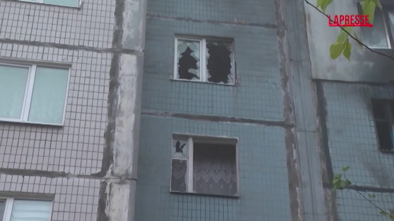 Drone ucraino colpisce palazzo nel Donetsk: l