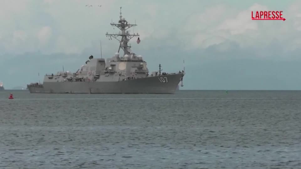 Trinidad e Tobago, nave da guerra Usa attracca nella capitale: le proteste degli abitanti Trinidad e Tobago, nave da guerra Usa attracca nella capitale: le proteste degli abitanti