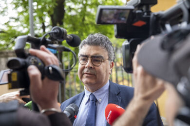 Venezia, attivisti pro Pal impediscono evento con Fiano a Ca’ Foscari