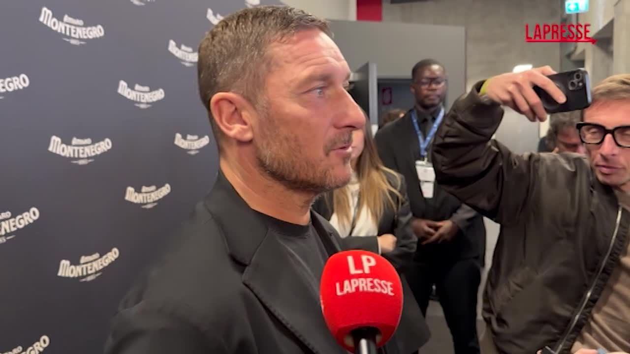 Totti: "Roma da Champions. Milan, Napoli e Inter per lo Scudetto" Totti: "Roma da Champions. Milan, Napoli e Inter per lo Scudetto"