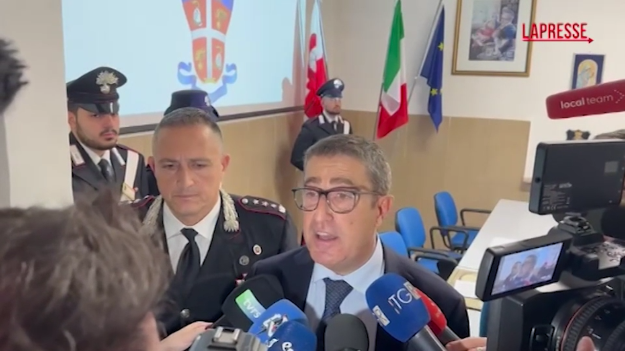 Assalto a portavalori a Porto Recanati, procuratore Macerata: "Grazie a carabinieri rapina sventata e no feriti" Assalto a portavalori a Porto Recanati, procuratore Macerata: "Grazie a carabinieri rapina sventata e no feriti"