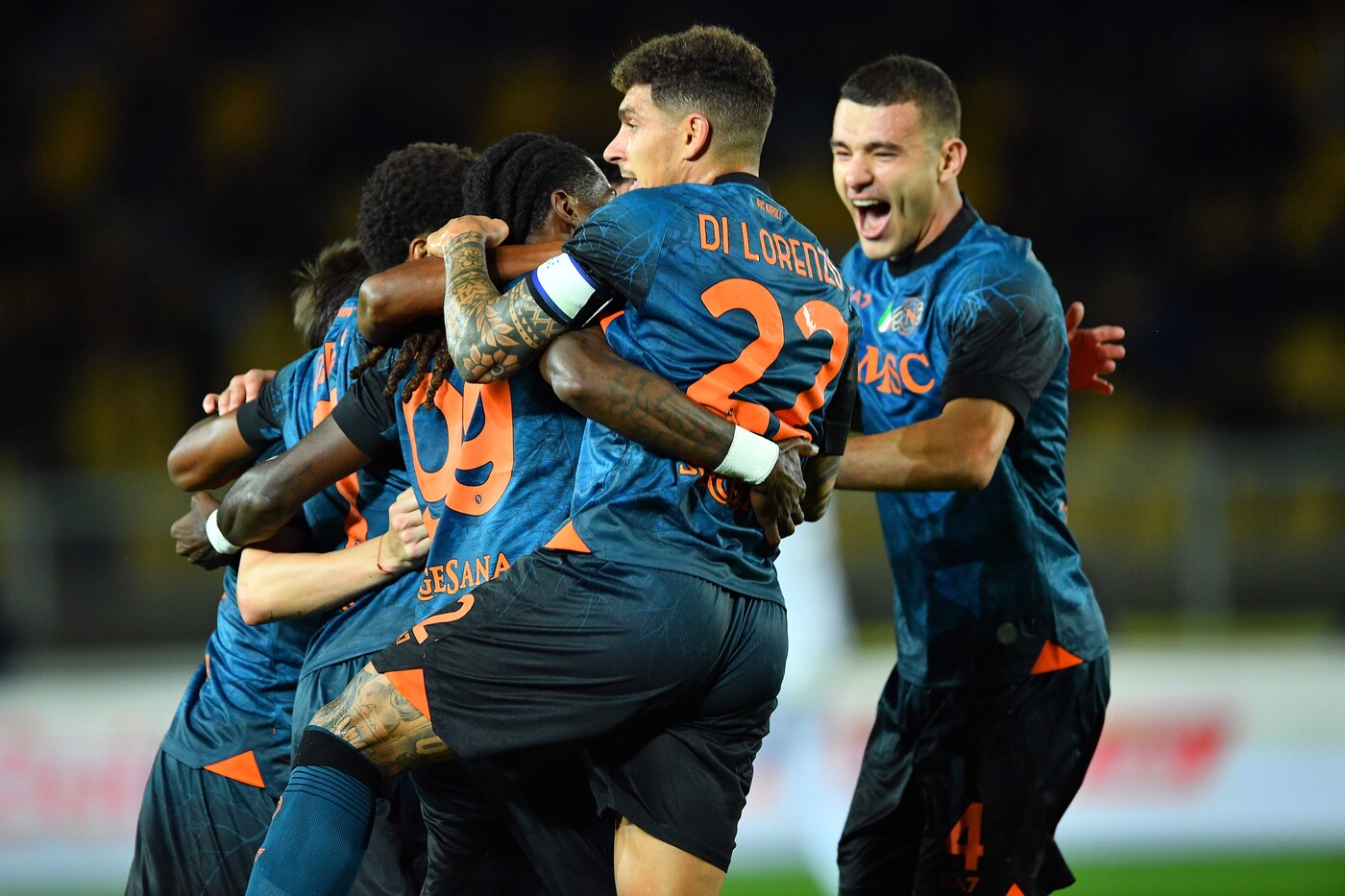 Il Napoli espugna Lecce: 1-0 con rete di Anguissa Il Napoli espugna Lecce: 1-0 con rete di Anguissa