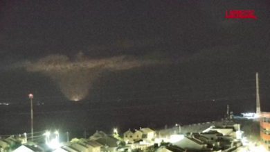 Esplosioni a Gaza dopo l'ordine di Netanyahu di attaccare la Striscia