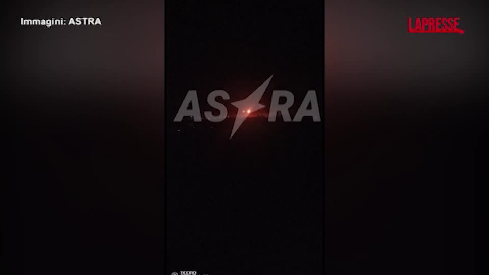 Russia, droni ucraini su Budënnovsk: in fiamme impianto petrolchimico Russia, droni ucraini su Budënnovsk: in fiamme impianto petrolchimico