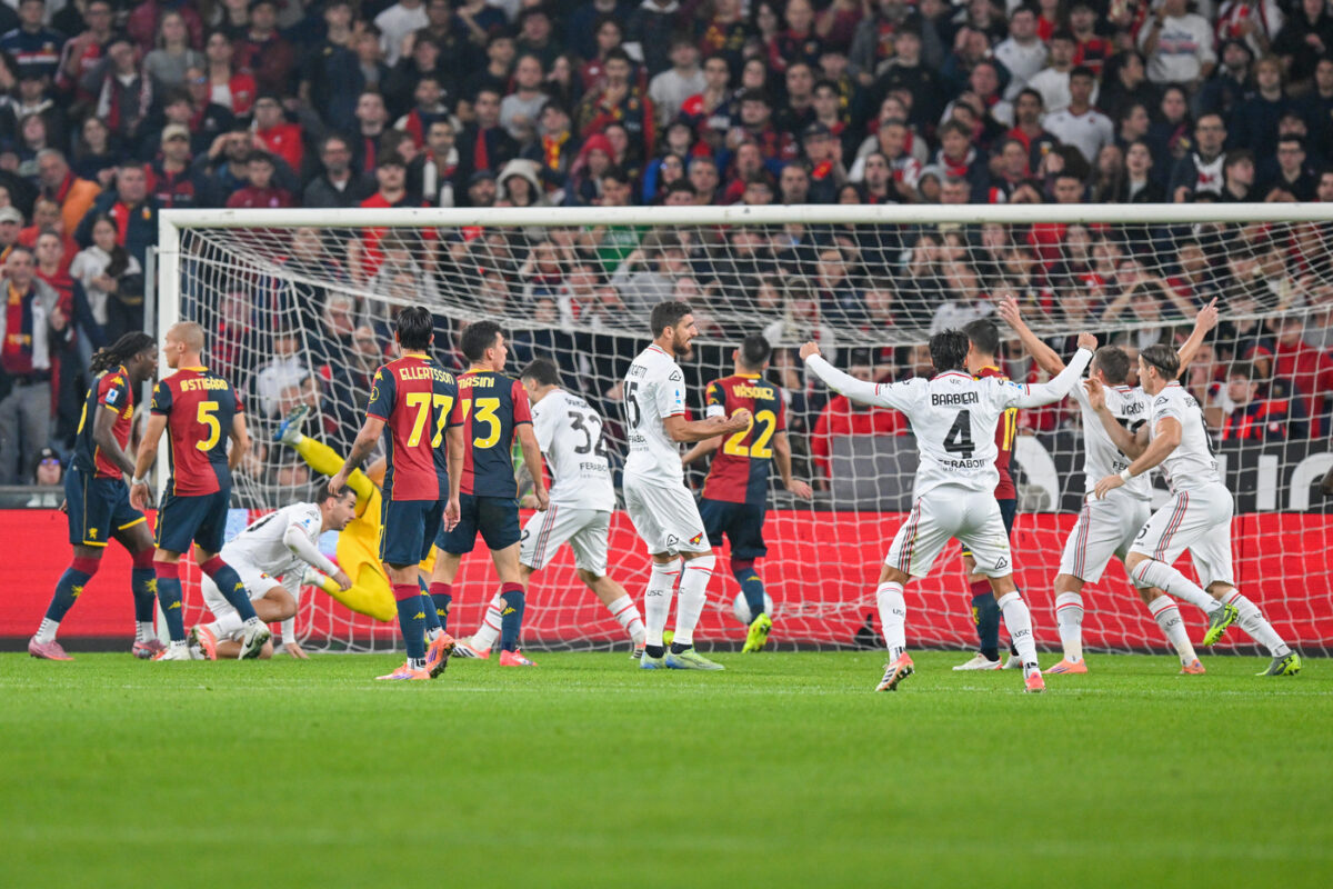 Serie A, Inter-Fiorentina 3-0, i nerazzurri agganciano il Milan Serie A, Inter-Fiorentina 3-0, i nerazzurri agganciano il Milan