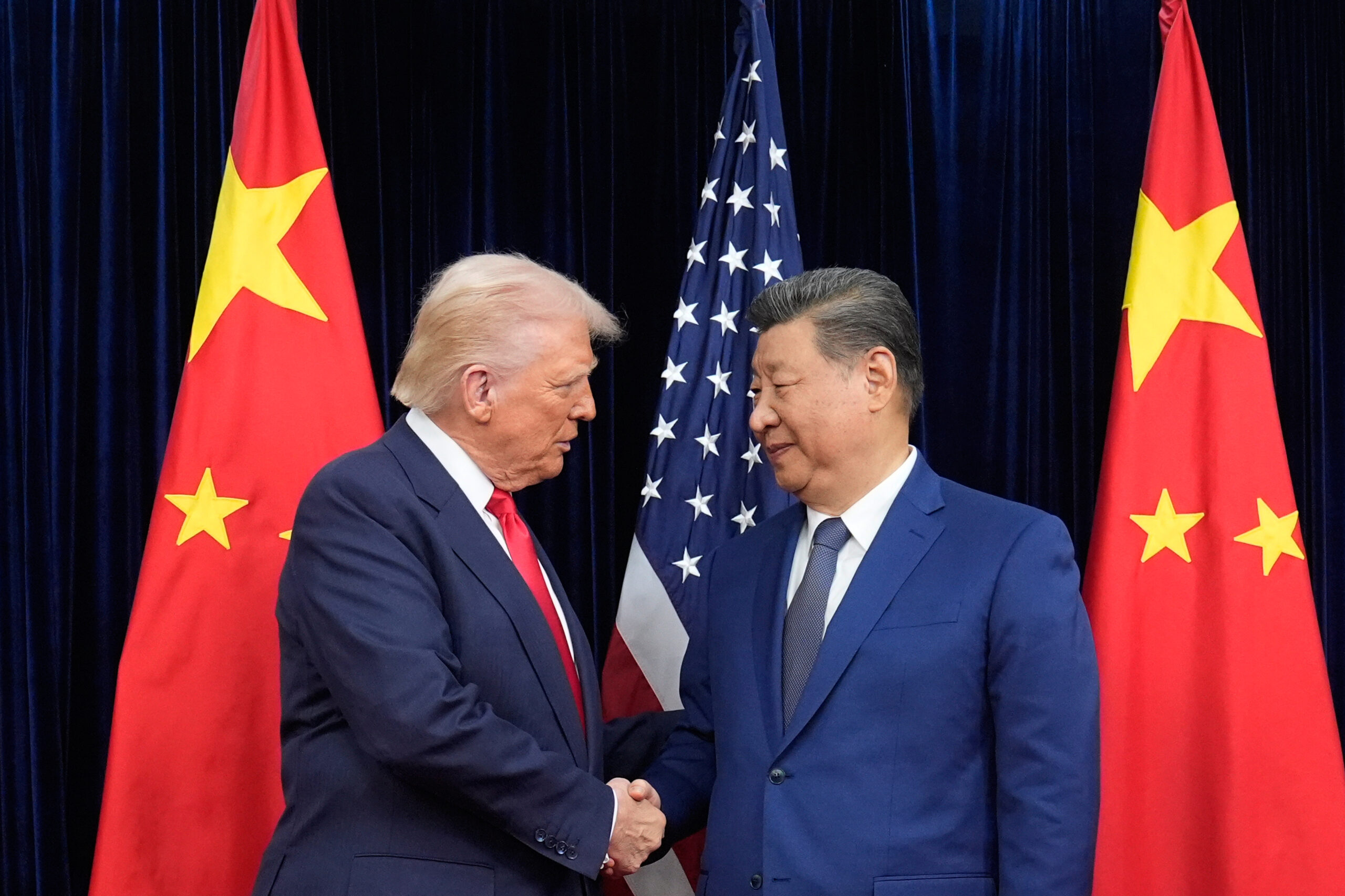 Usa-Cina, Trump vede Xi e annuncia accordo: dazi calano al 47%. Il presidente Usa: “Incontro straordinario”