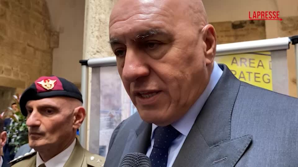 Crosetto: “Disimpegno Usa? Europa dovrà riprendere in mano la propria sicurezza” Crosetto: “Disimpegno Usa? Europa dovrà riprendere in mano la propria sicurezza”