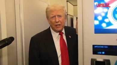 Venezuela, Trump invia portaerei Ford: "Maduro ha i giorni contati"