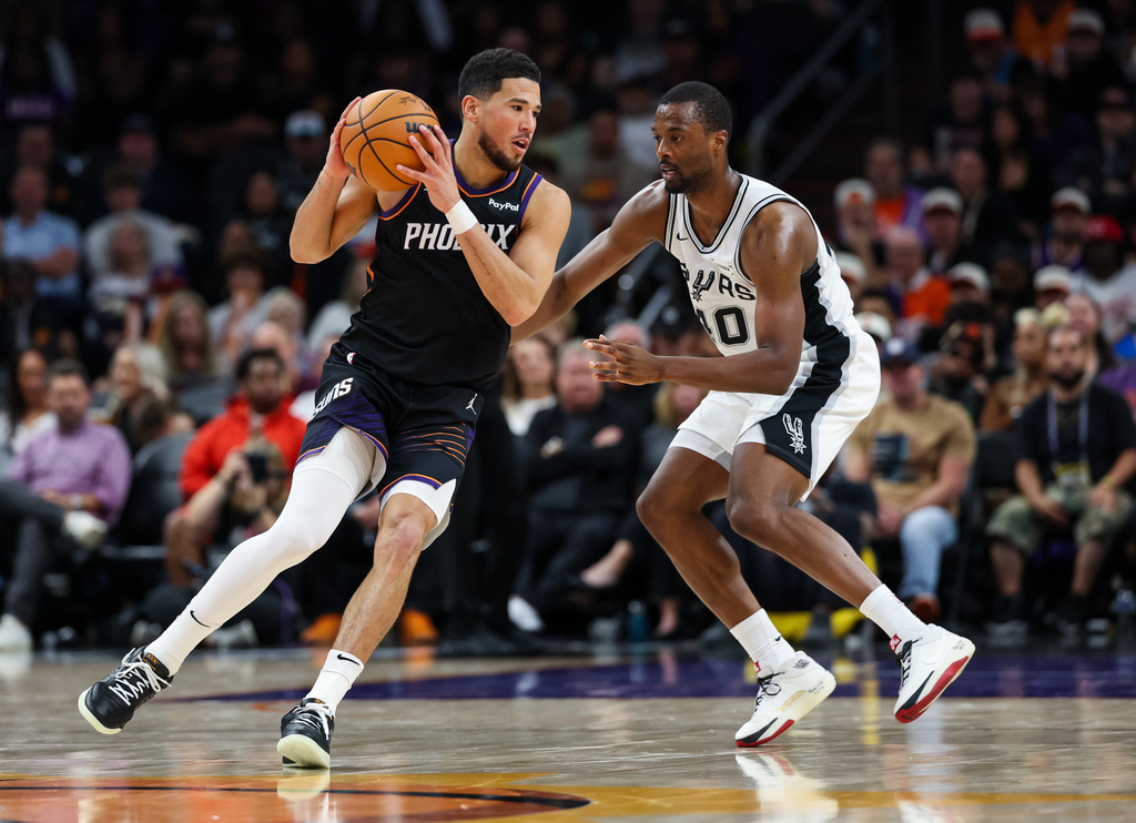 Nba, i risultati del 2 novembre: i Suns infliggono la prima sconfitta ai San Antonio Spurs