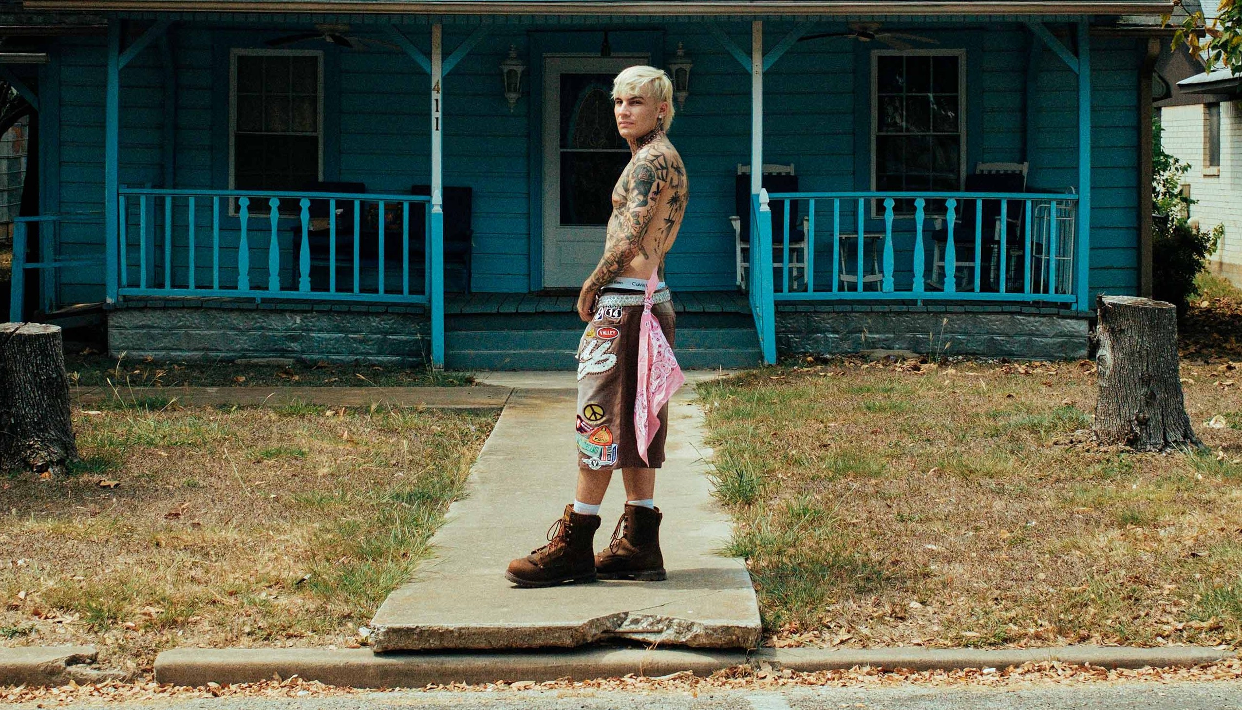 Il Tre: “Anima Nera per imparare a vivere nella stanza buia” Il Tre: “Anima Nera per imparare a vivere nella stanza buia”