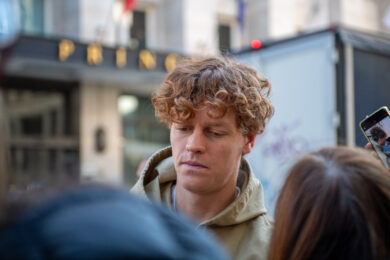 Jannik Sinner fuori dal Principi di Piemonte a Torino, Italia - Cronaca - martedì 4 novembre 2025 - ( Photo Alberto Gandolfo / LaPresse )