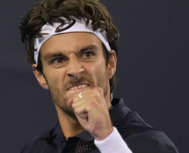 Atp Atene 2025, Musetti batte Korda al terzo set: in finale c’è Djokovic, all’orizzonte le Finals