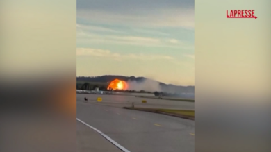 Usa, aereo cargo Ups esplode durante il decollo a Louisville: le immagini