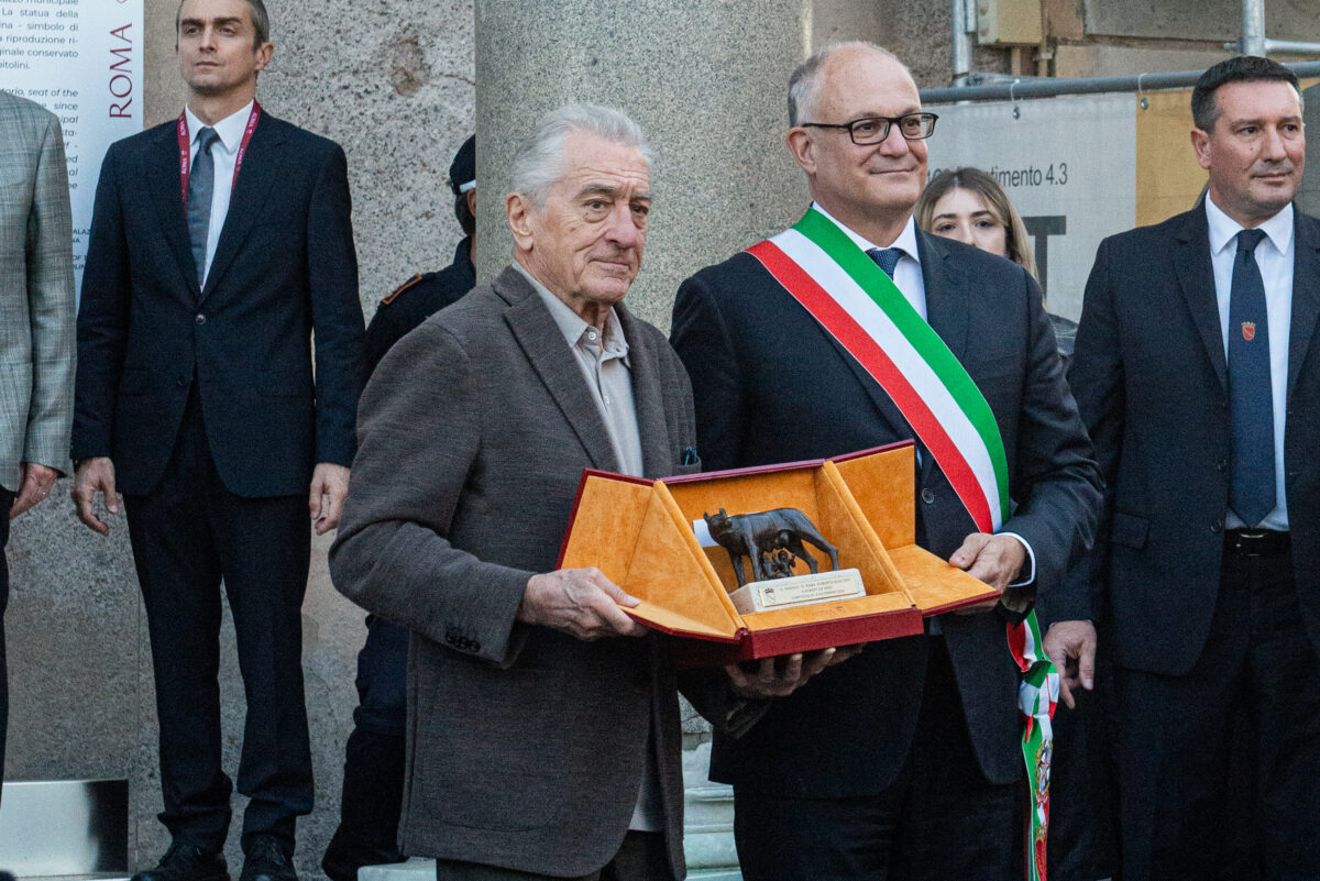 Robert De Niro a Roma riceve il premio “Lupa Capitolina”: le foto della giornata