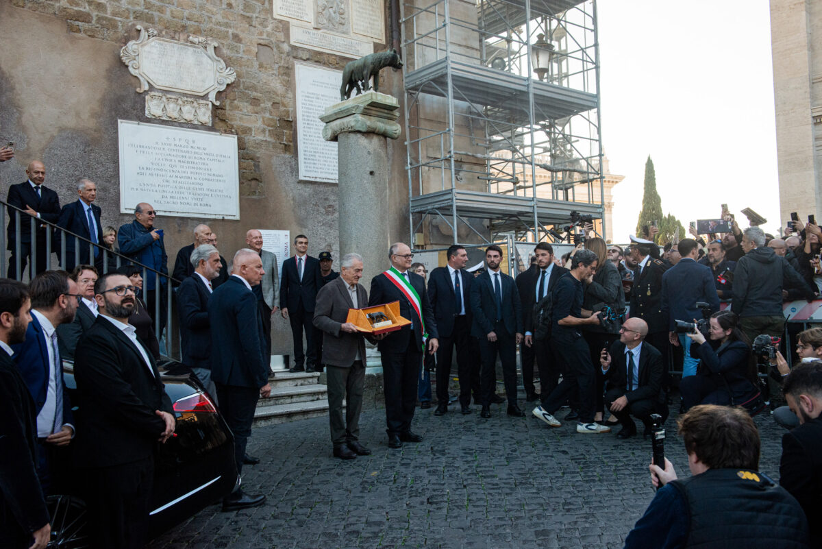 Robert De Niro a Roma riceve il premio “Lupa Capitolina”: le foto della giornata