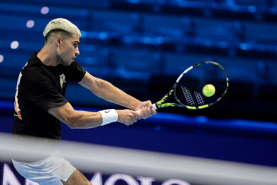 Atp Finals 2025, esordio vincente per Alcaraz. Nel doppio buona la prima per Bolelli-Vavassori