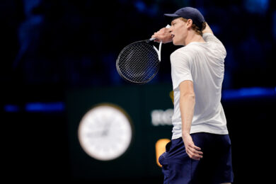 L'allenamento congiunto tra Jannik Sinner e Carlos Alcaraz prima delle Atp Finals 2025 (foto LaPresse/Marco Alpozzi)