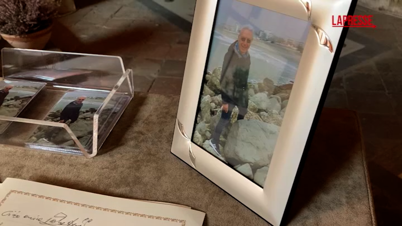 Funerali Ettore Pausini, a Bologna l Funerali Ettore Pausini, a Bologna l