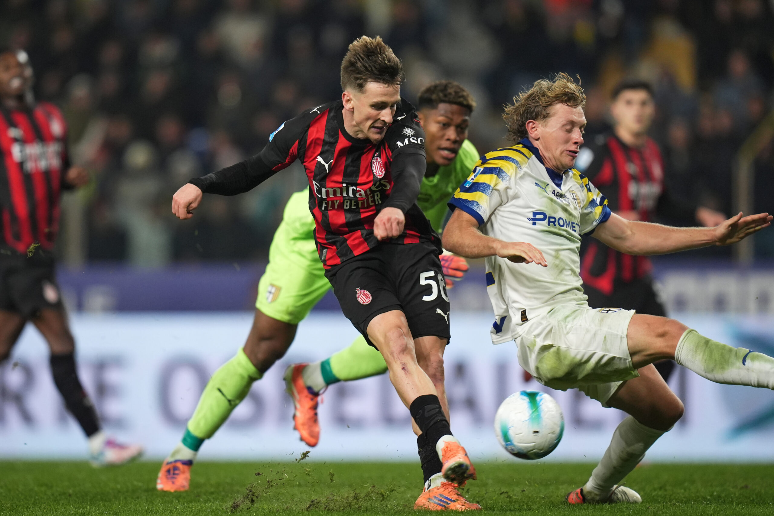 Parma-Milan 2-2, i rossoneri si fanno rimontare: Bernabé e Del Prato fanno esplodere il Tardini Parma-Milan 2-2, i rossoneri si fanno rimontare: Bernabé e Del Prato fanno esplodere il Tardini