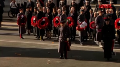 Regno Unito ricorda i caduti in guerra, Re Carlo III e il principe William alla cerimonia a Londra