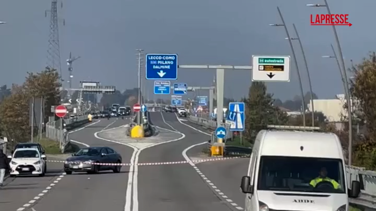 Bergamo, due morti in tangenziale sud: i rottami dei veicoli Bergamo, due morti in tangenziale sud: i rottami dei veicoli