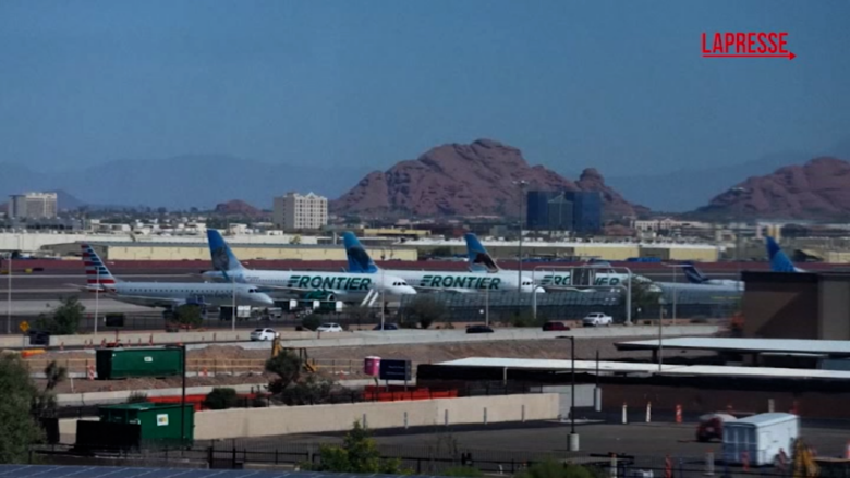 Shutdown Usa, oltre 1.000 voli cancellati: disagi all’aeroporto di Phoenix