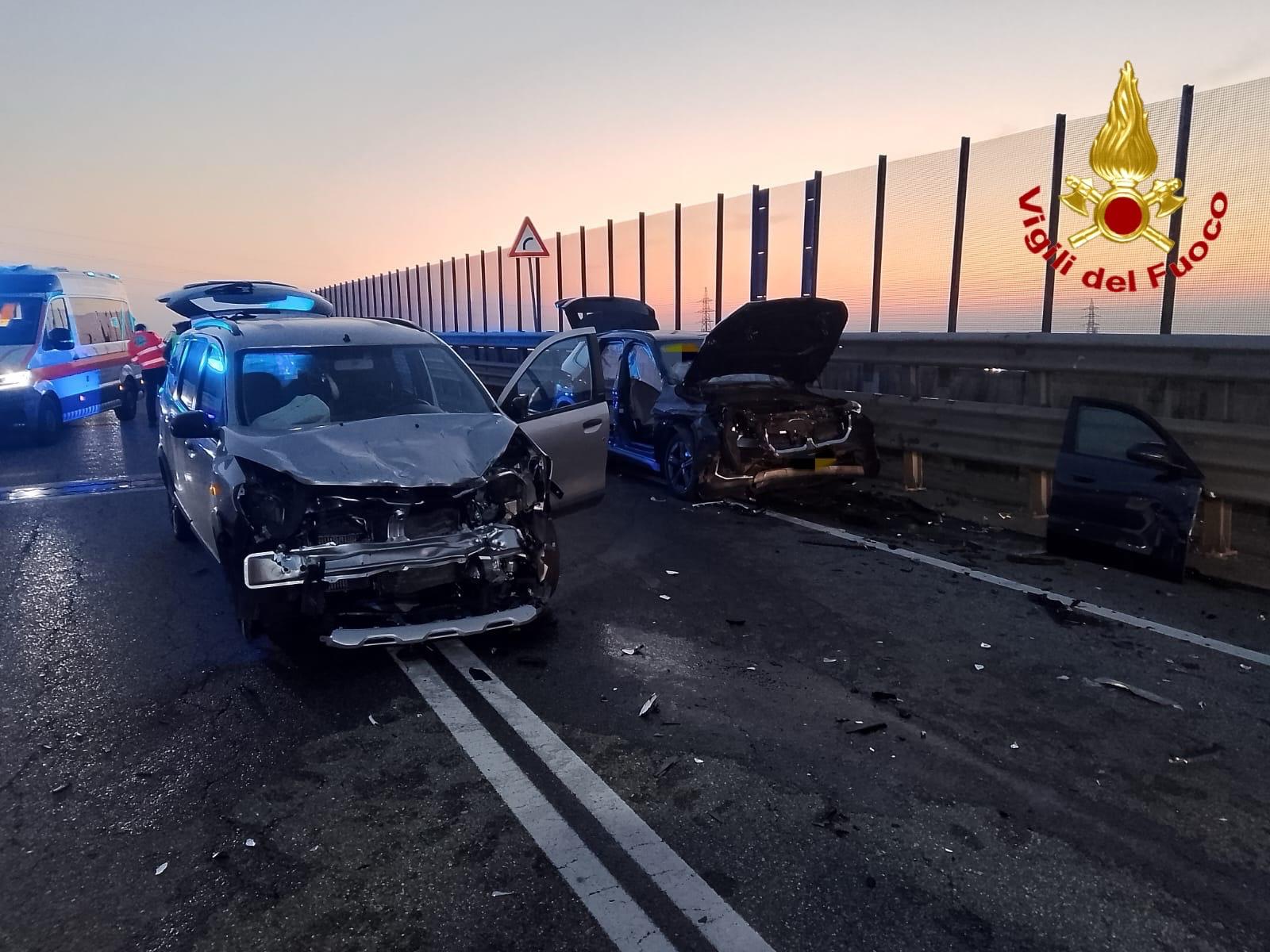 Incidenti stradali, scontro frontale nel Milanese: un morto