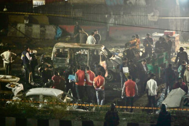 Nuova Delhi, auto esplode vicino a stazione metropolitana: almeno 13 morti