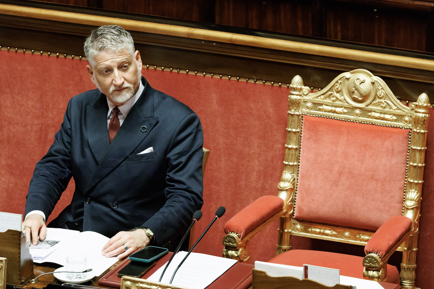 Mail di Giuli al Mef con richiesta tagli al cinema: opposizioni chiedono al ministro di riferire in Aula