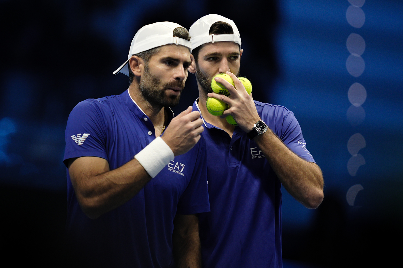 Bolelli-Vavassori volano in semifinale Atp Finals 2025: battuti Granollers e Ceballos