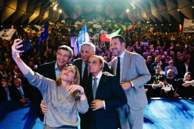 Meloni: “Manovra per ricchi? Ci vuole coraggio a dirlo”. E Salvini attacca i migranti