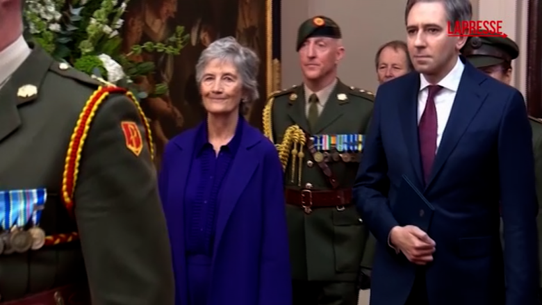 Irlanda, la cerimonia di insediamento di Catherine Connolly