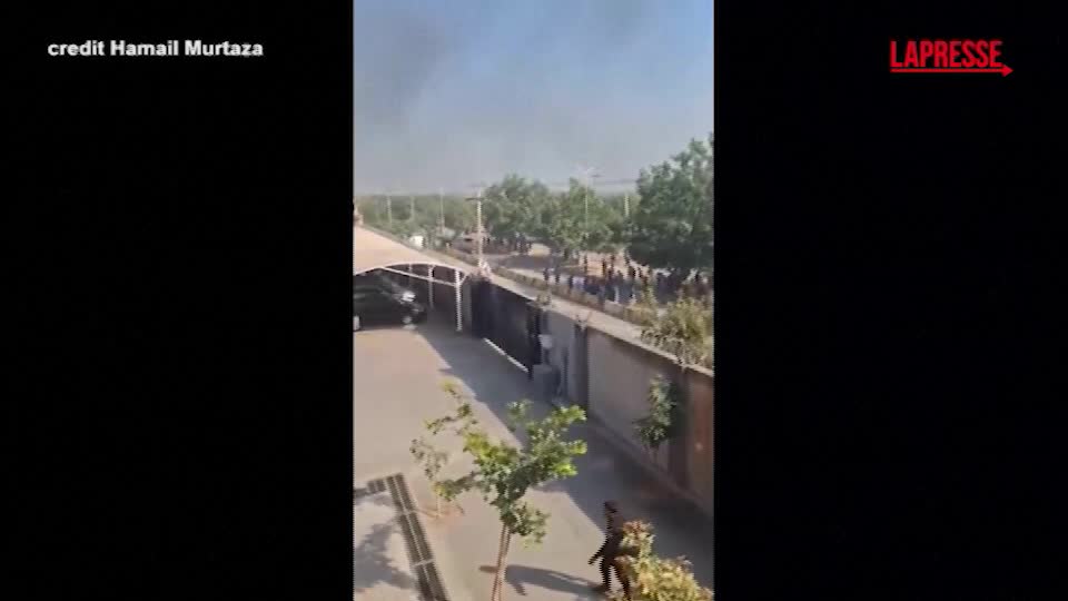 Pakistan, attentato a Islamabad: gli attimi successivi all’esplosione