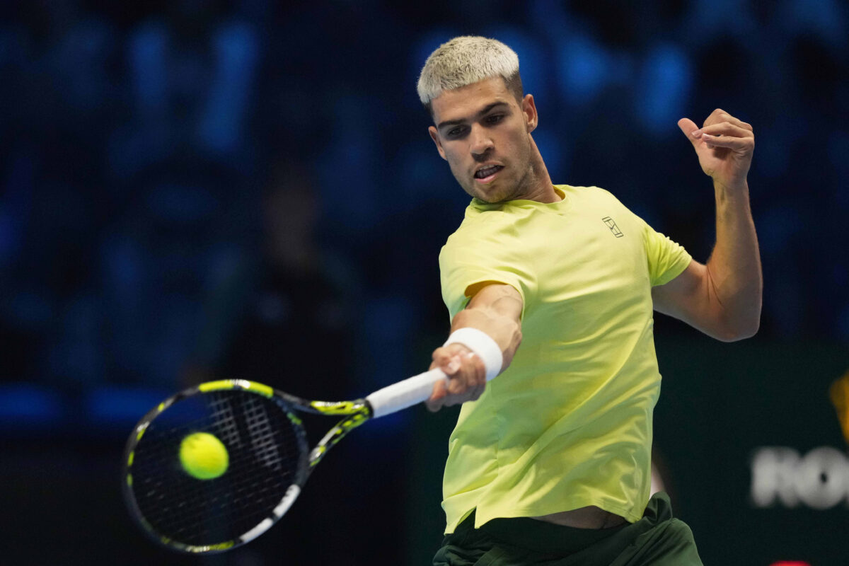 atp finals 2025 alcaraz fritz lo spagnolo perde il primo set