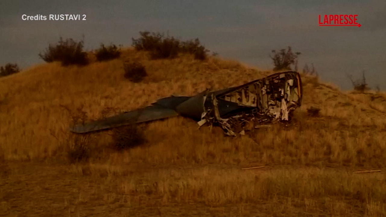 turchia i resti dell8217aereo militare c 130 precipitato al confine con la georgia