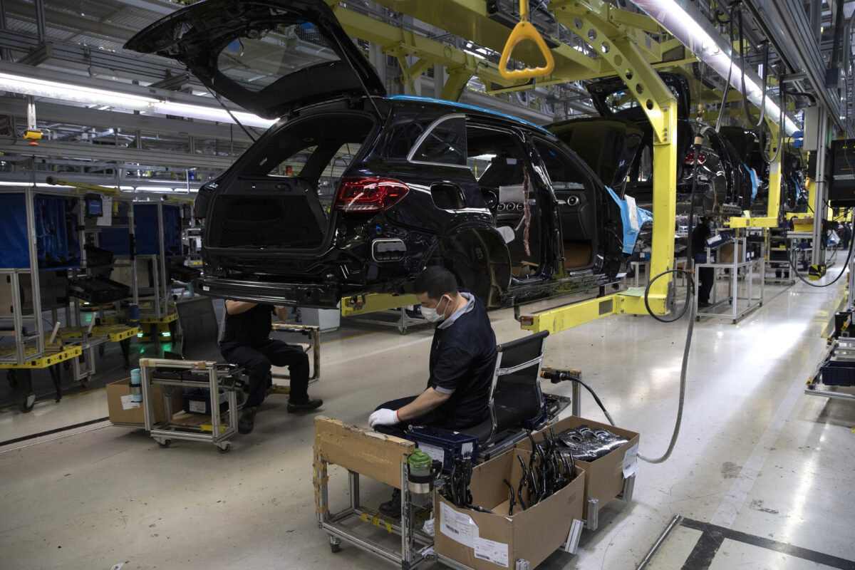 Industria, Istat: “A settembre produzione +2,8% su mese, +1,5% su anno”