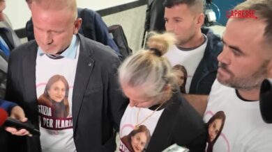 Ilaria Sula, via al processo. I genitori della vittima e Mark Samson in aula