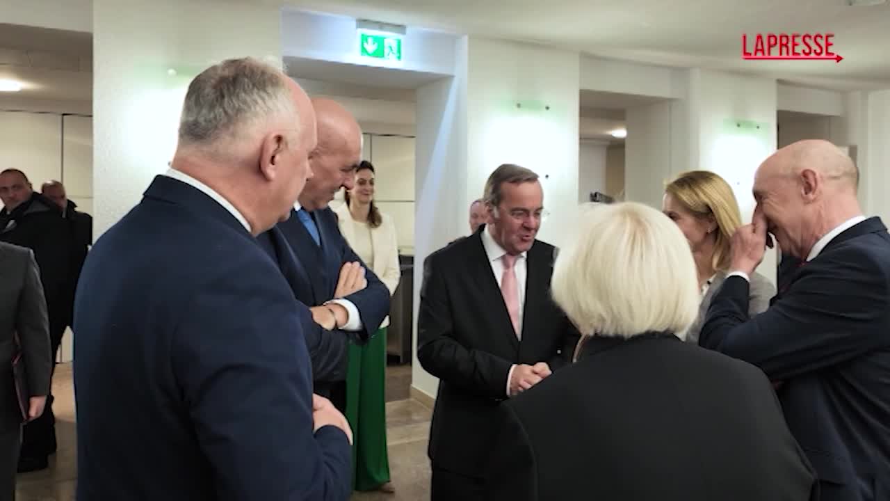 Ucraina: Crosetto a Berlino per riunione ministri della Difesa di 5 paesi europei Ucraina: Crosetto a Berlino per riunione ministri della Difesa di 5 paesi europei