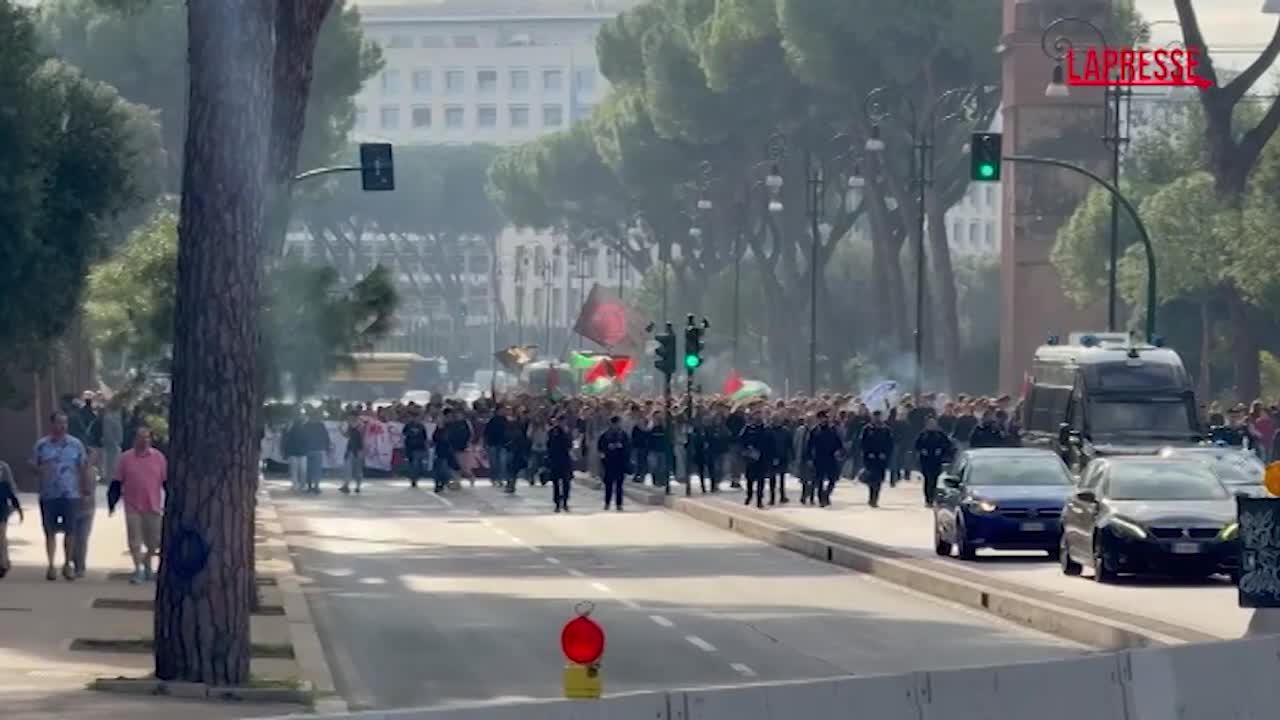 No Meloni Day, a Roma gli studenti incontrano delegazione degli Uffici Scolastici Regionali No Meloni Day, a Roma gli studenti incontrano delegazione degli Uffici Scolastici Regionali