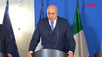 Ucraina, Crosetto: "Assurdo non continuare ad aiutare una nazione che non fa altro che difendersi"