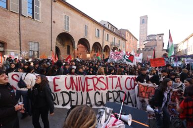 Studenti: cortei in tutta Italia per scuola, clima e Gaza