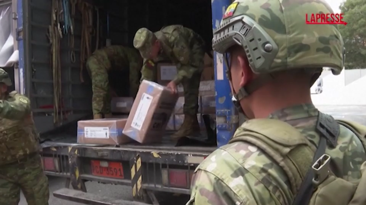 Ecuador, vigilia del referendum sulle basi militari straniere: rafforzata la sicurezza Ecuador, vigilia del referendum sulle basi militari straniere: rafforzata la sicurezza
