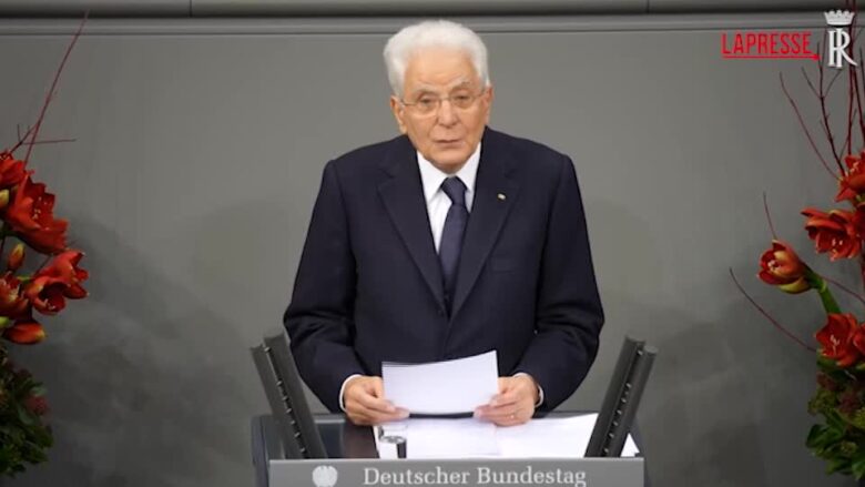 Mattarella: "Minaccia incombente da nuovi 'dottor Stranamore'"
