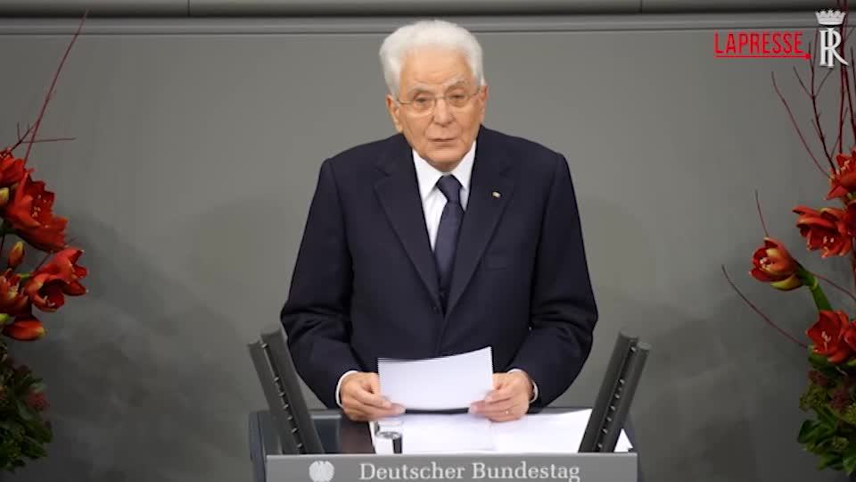 Mattarella: "Minaccia incombente da nuovi Mattarella: "Minaccia incombente da nuovi