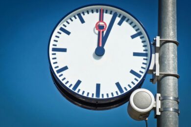 Ora legale tutto l’anno, raccolte 352mila firme: l’Italia inizia l’iter