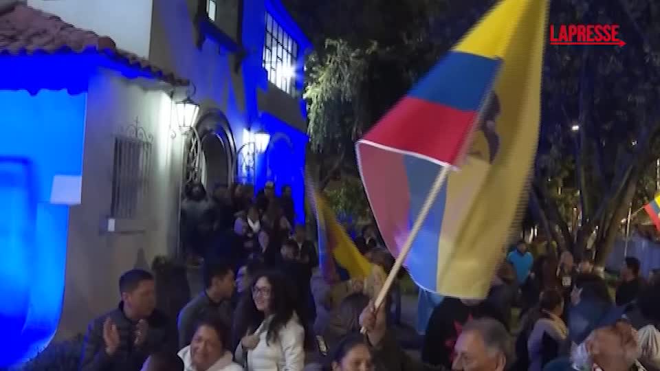 Ecuador, gli elettori dicono no alle basi militari straniere e alla nuova Costituzione Ecuador, gli elettori dicono no alle basi militari straniere e alla nuova Costituzione