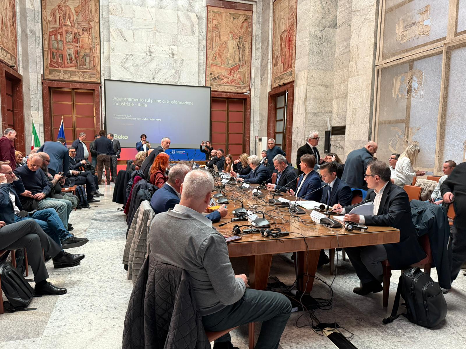 Marche, assessore al lavoro: a Beko chiesti investimenti certi Marche, assessore al lavoro: a Beko chiesti investimenti certi