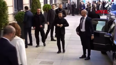 Ucraina, Zelensky in visita in Spagna: l'incontro con le autorità