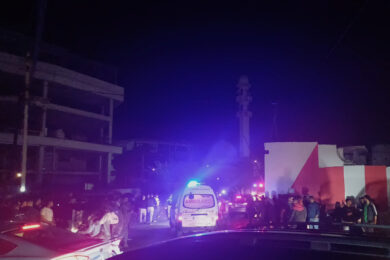 Raid di Israele in Libano, colpito un campo profughi: almeno 11 morti